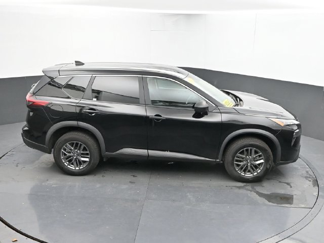 Used 2024 Nissan Rogue S AWD/4WD image 35
