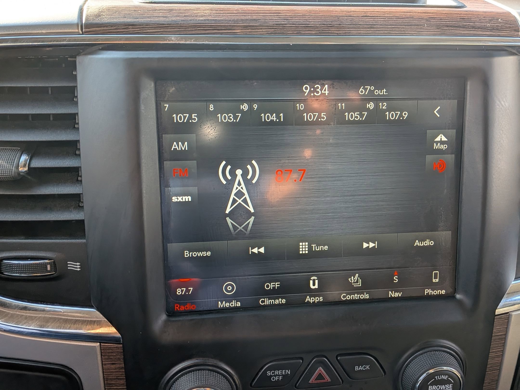 Used 2018 RAM 2500 Laramie image 27