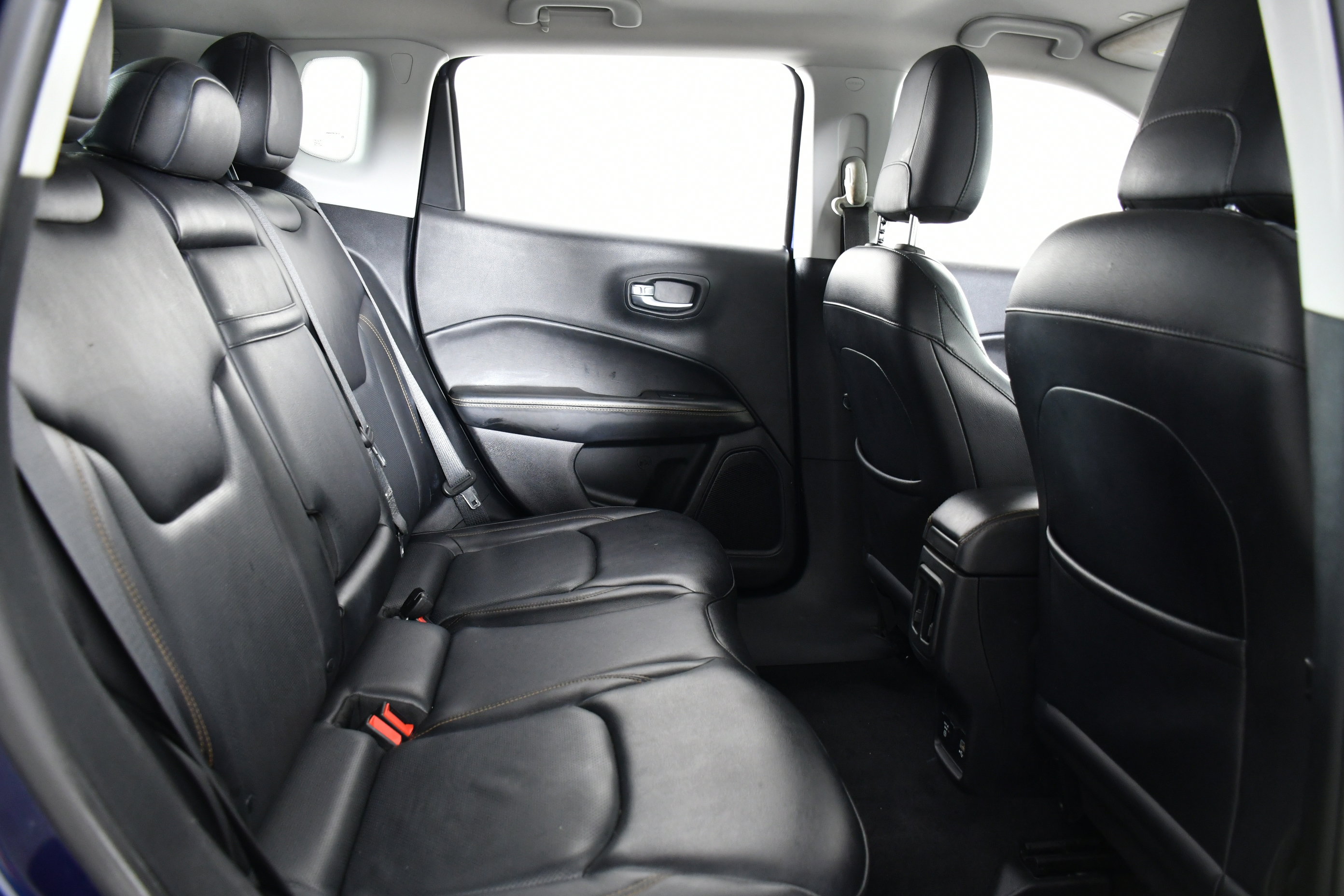 Used 2018 Jeep Compass Limited w/ Navigation Group image 27