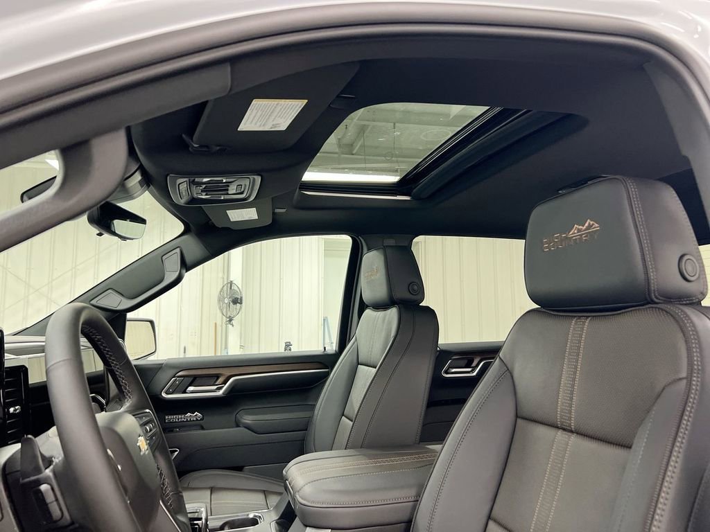 New 2026 Chevrolet Silverado 1500 High Country w/ Technology Package AWD/4WD image 20