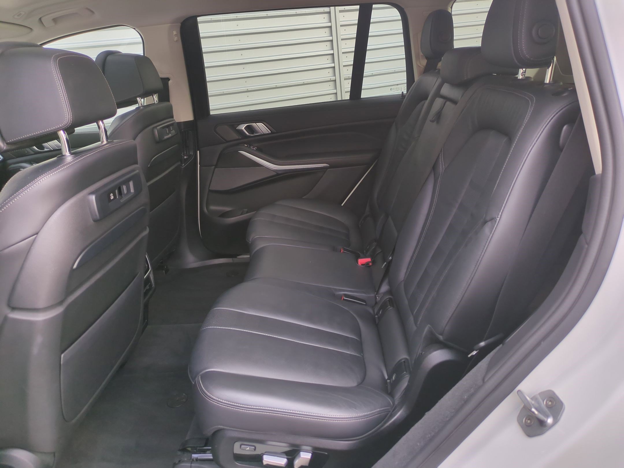 Used 2020 BMW X7 xDrive40i w/ Premium Package image 26