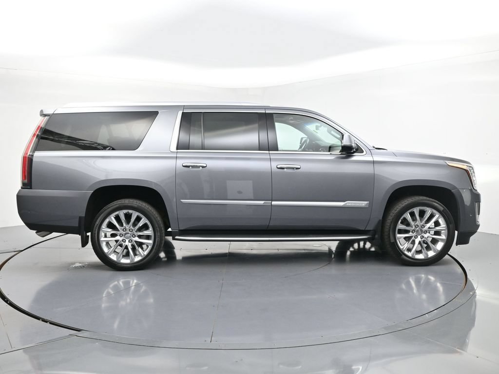 Used 2019 Cadillac Escalade ESV Luxury AWD/4WD image 4