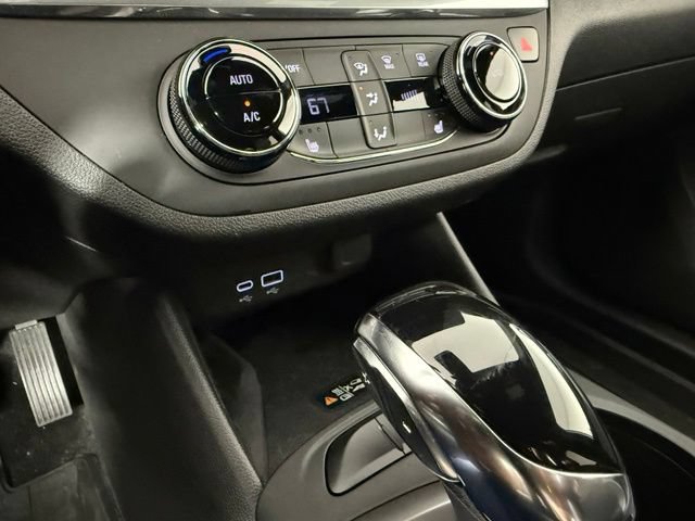 Used 2024 Buick Envista Preferred w/ Convenience I Package FWD image 23