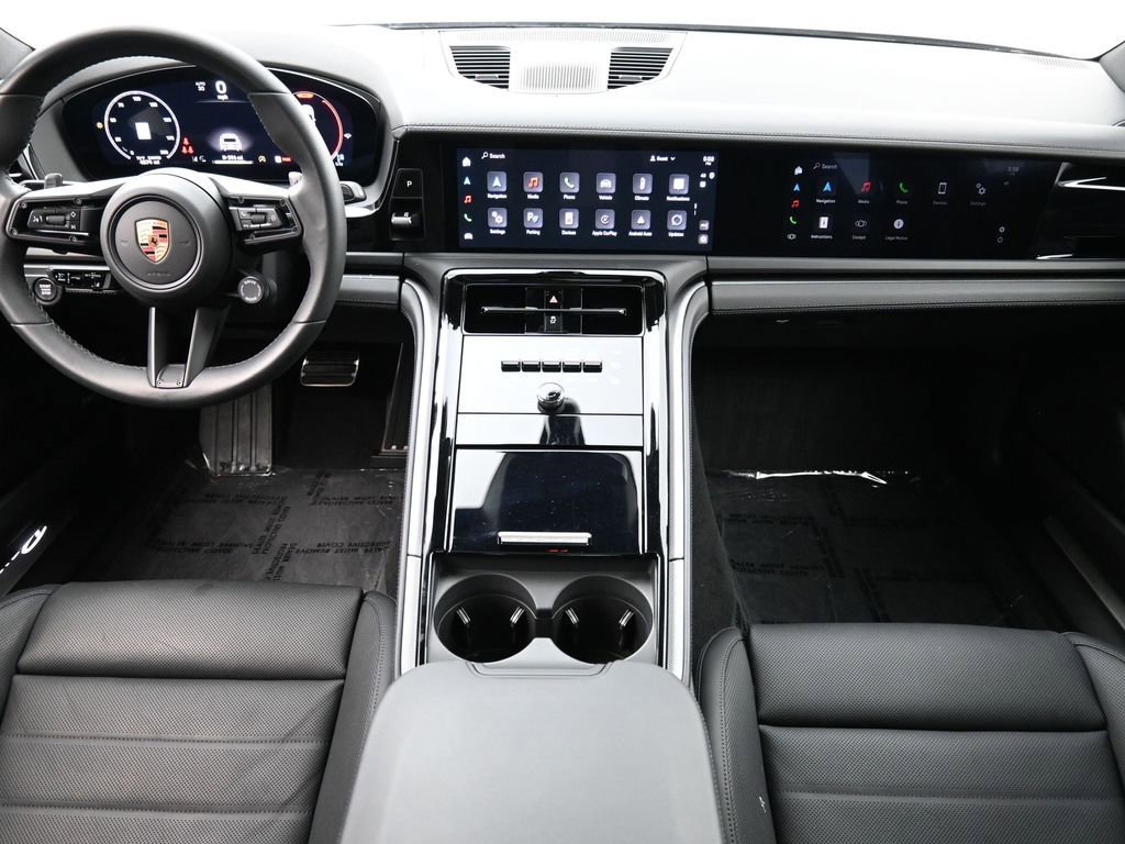 Certified 2025 Porsche Panamera image 6