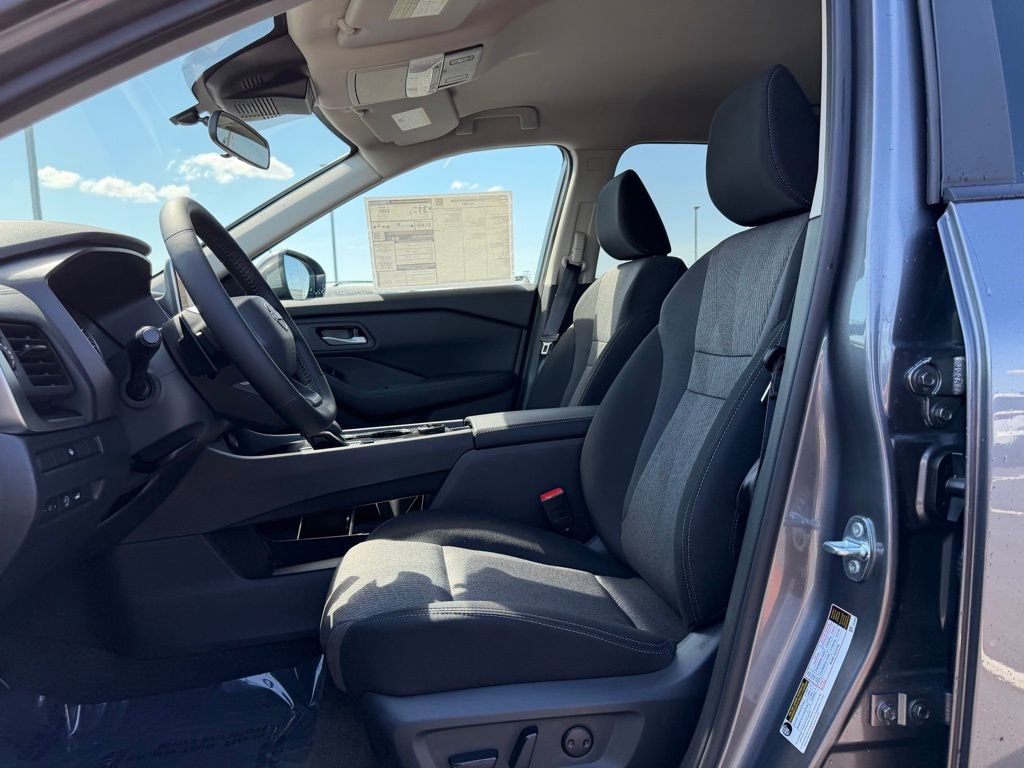 New 2026 Nissan Rogue SV image 10