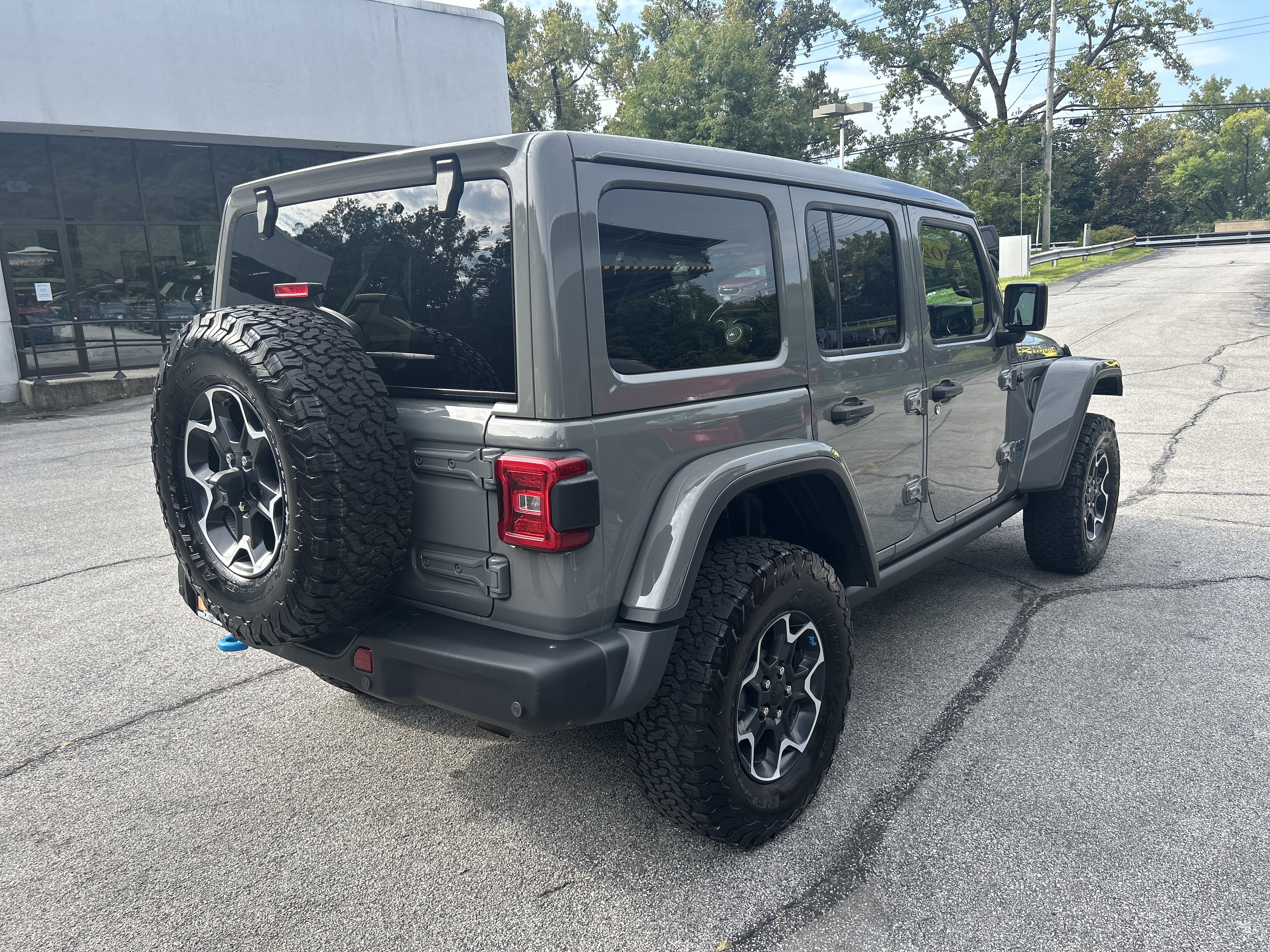 Certified 2022 Jeep Wrangler Unlimited Rubicon 4xe w/ Steel Bumper Group AWD/4WD image 7