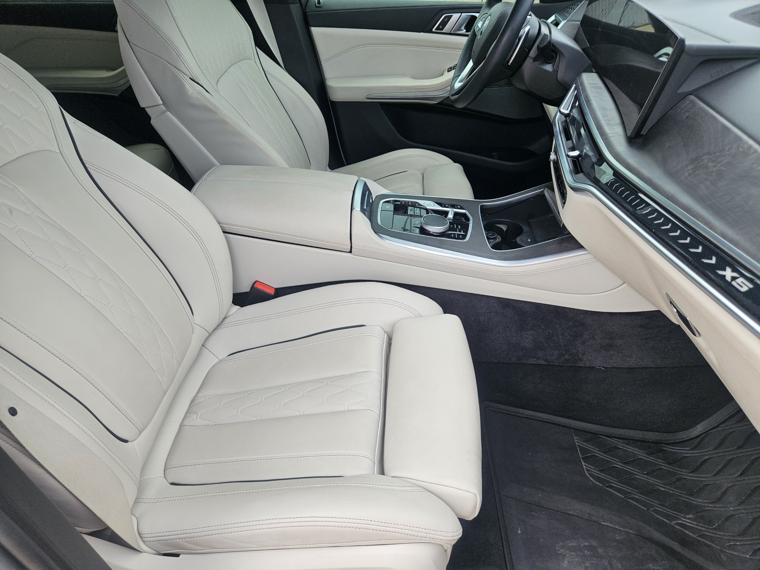 Used 2024 BMW X5 sDrive40i w/ Premium Package RWD image 6