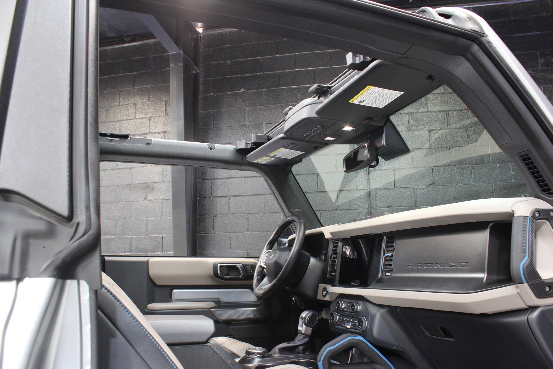 Used 2022 Ford Bronco Wildtrak image 41