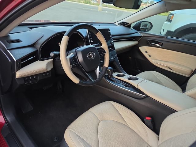 Used 2019 Toyota Avalon Limited FWD image 14