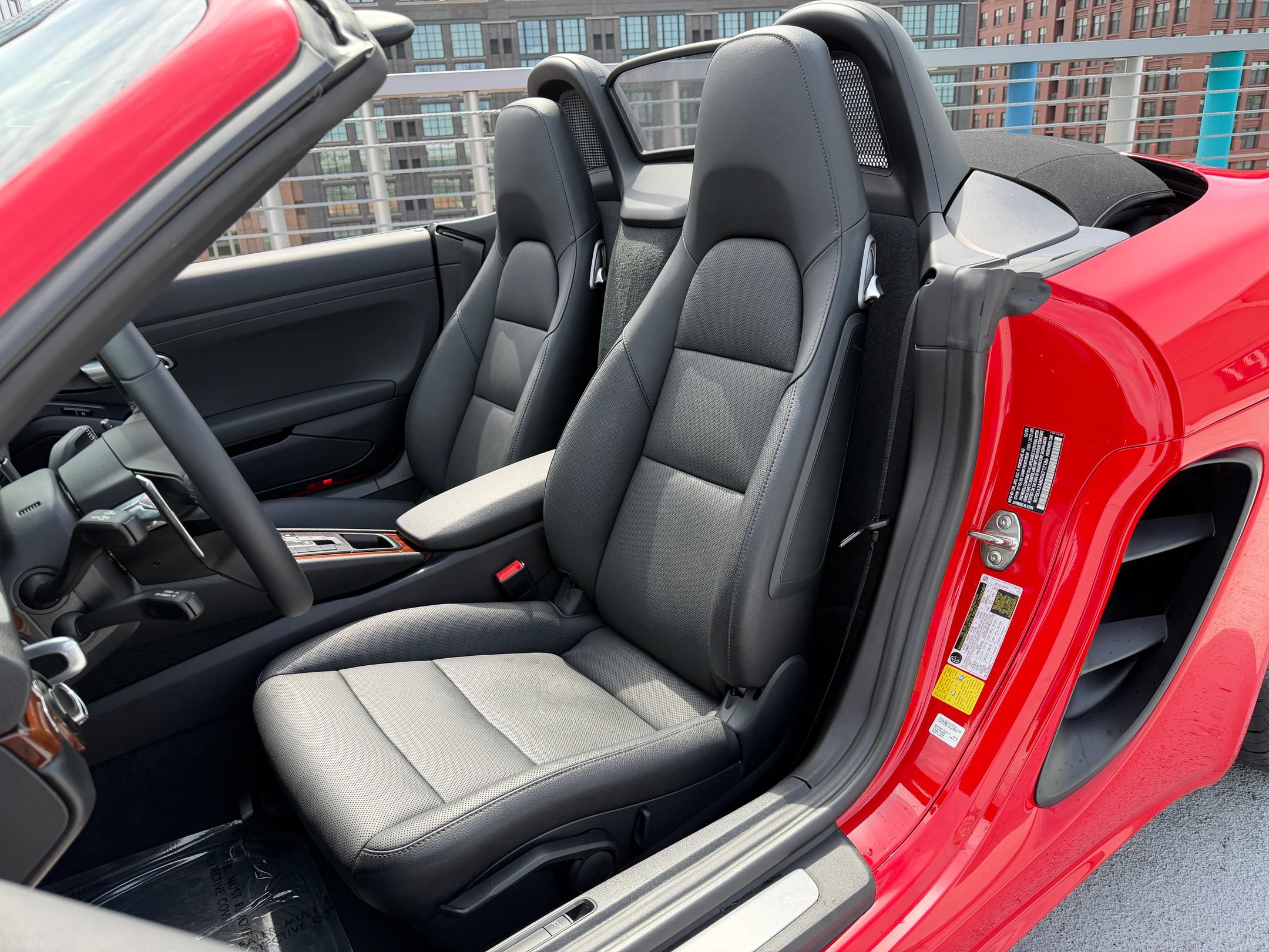 Certified 2025 Porsche 718 Boxster RWD image 5