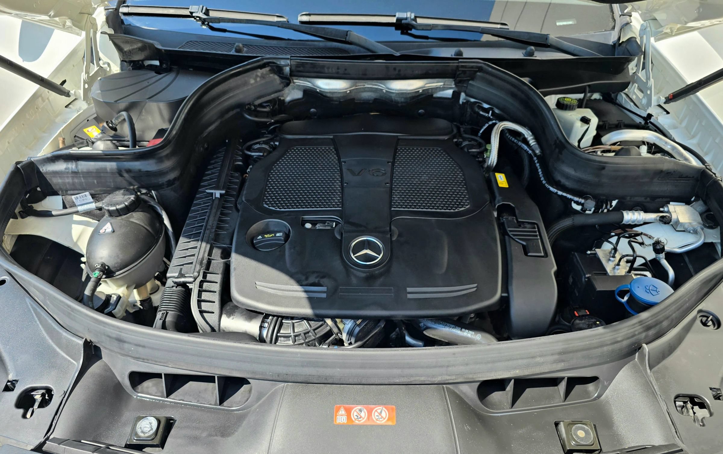 Used 2014 Mercedes-Benz GLK 350 2WD image 25