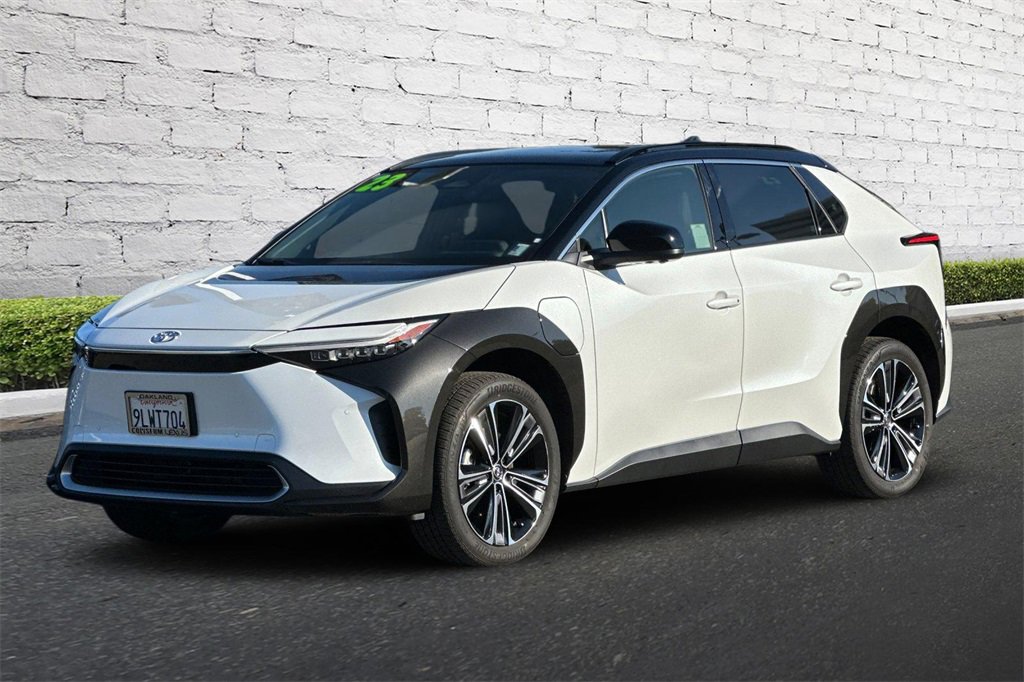 Used 2023 Toyota bZ4X Limited image 8