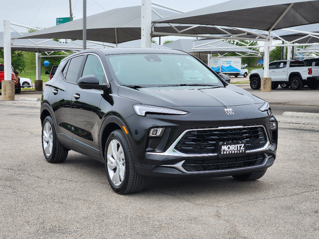 Certified 2025 Buick Encore GX Preferred image 3