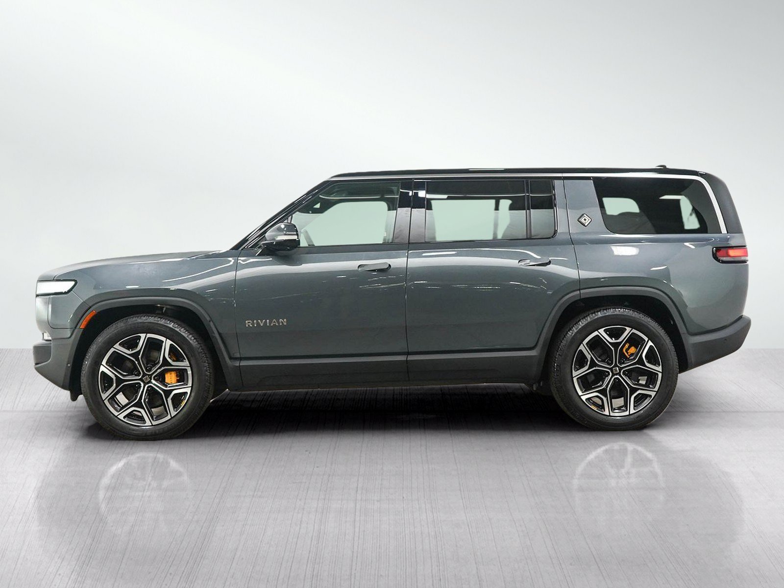 Used 2023 Rivian R1S Adventure Quad AWD/4WD image 2