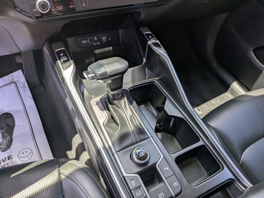 Certified 2024 Kia Sorento S w/ Panoramic Sunroof Package FWD image 26