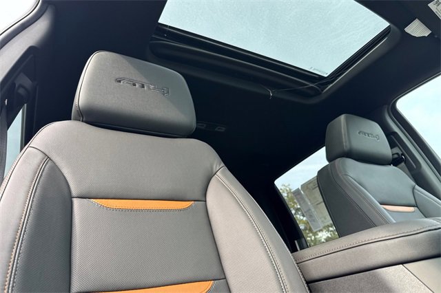 New 2026 GMC Sierra 2500 AT4 w/ AT4 Premium Plus Package image 18