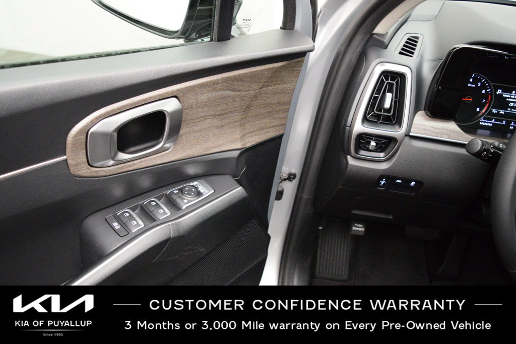 Certified 2022 Kia Sorento S w/ Panoramic Sunroof Package AWD/4WD image 28