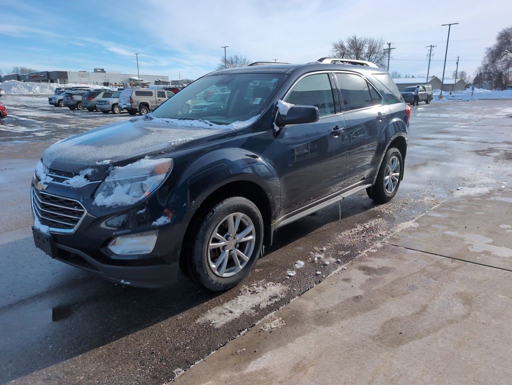 Used 2017 Chevrolet Equinox LT w/ Convenience Package image 4