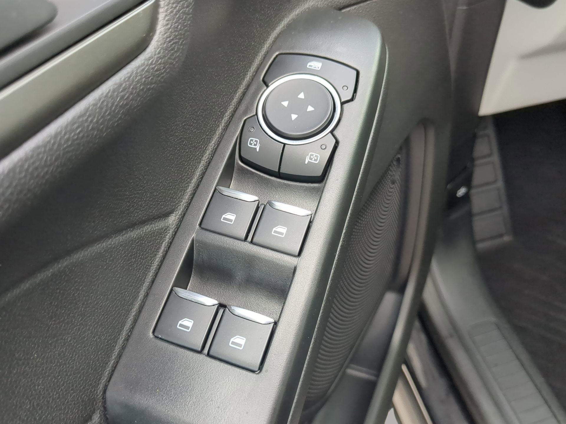 Certified 2023 Ford Escape Active FWD image 55