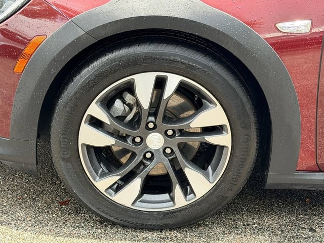 Used 2020 Buick Regal Essence AWD/4WD image 11