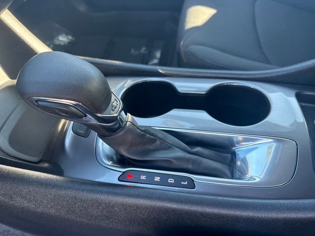 Used 2022 Chevrolet Malibu LS image 27