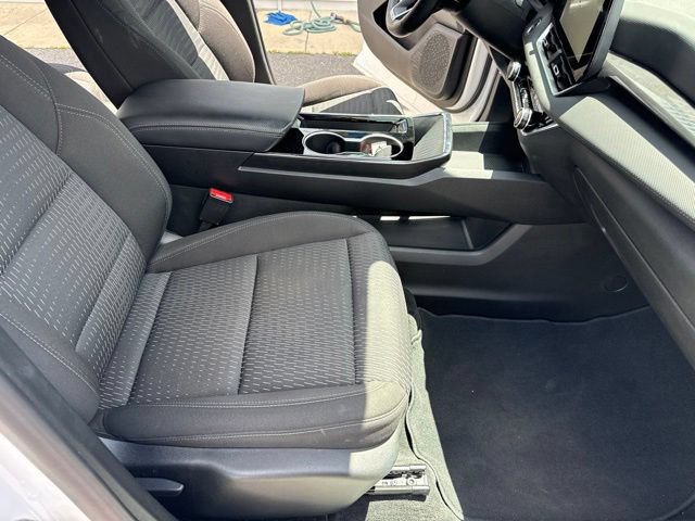 Used 2025 Chevrolet Equinox LT AWD/4WD image 25