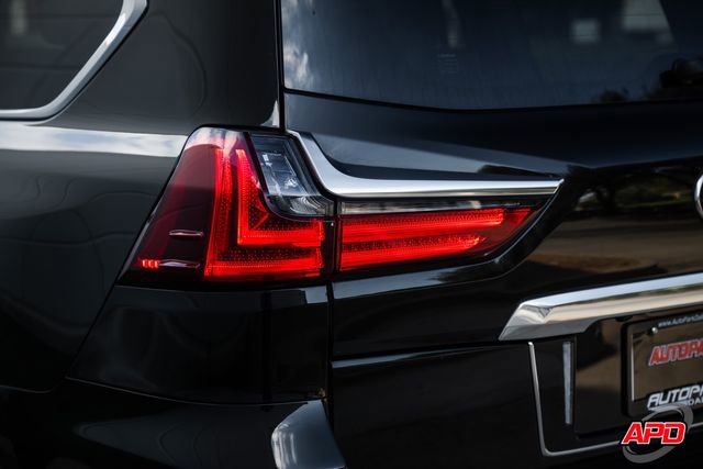 Used 2018 Lexus LX 570 4WD image 54