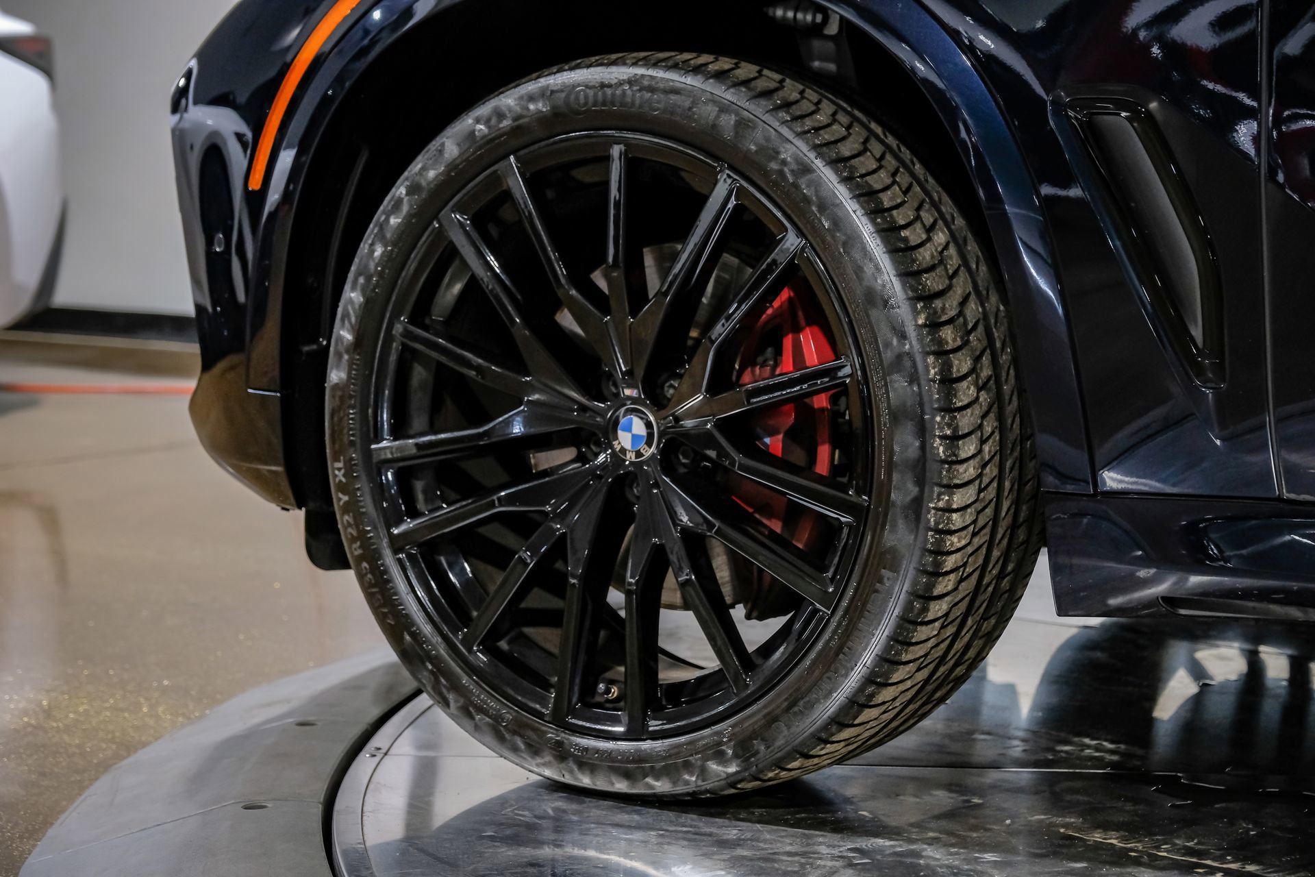 Used 2023 BMW X5 sDrive40i w/ M Sport Package image 62