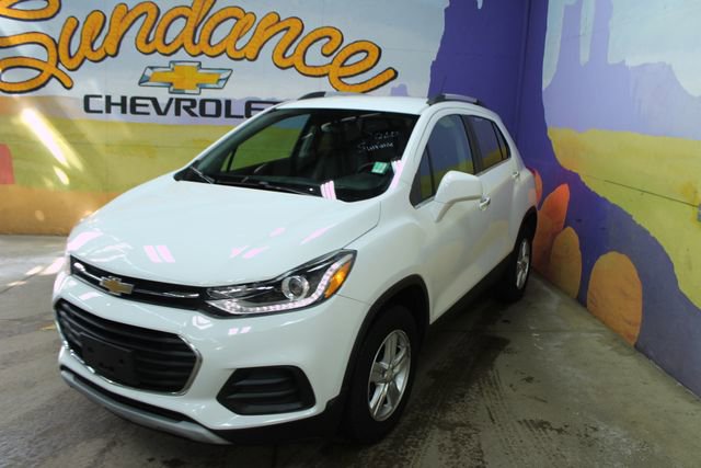 Used 2018 Chevrolet Trax LT w/ LT Convenience Package image 4