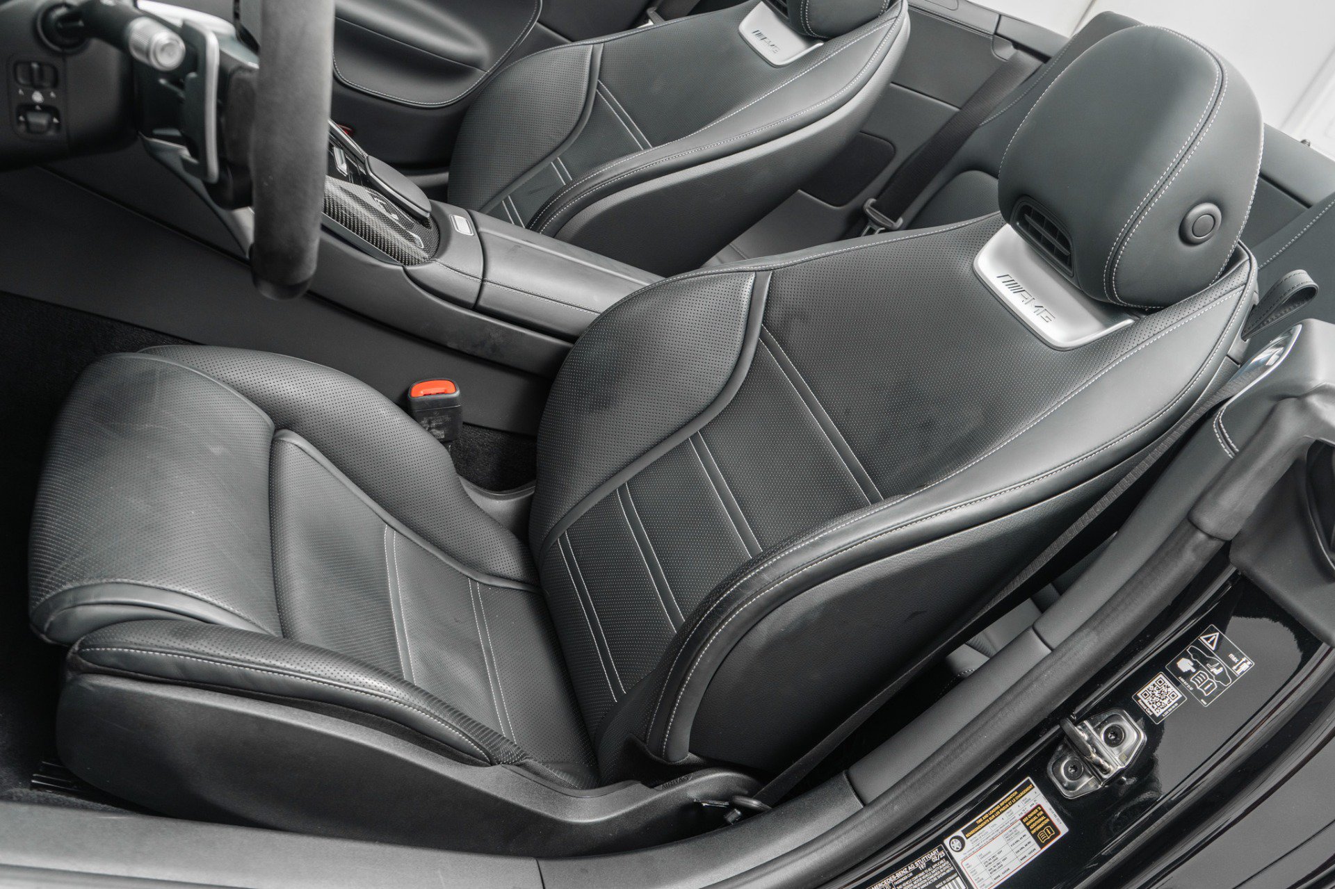 Used 2023 Mercedes-Benz SL 63 AMG 4MATIC image 24