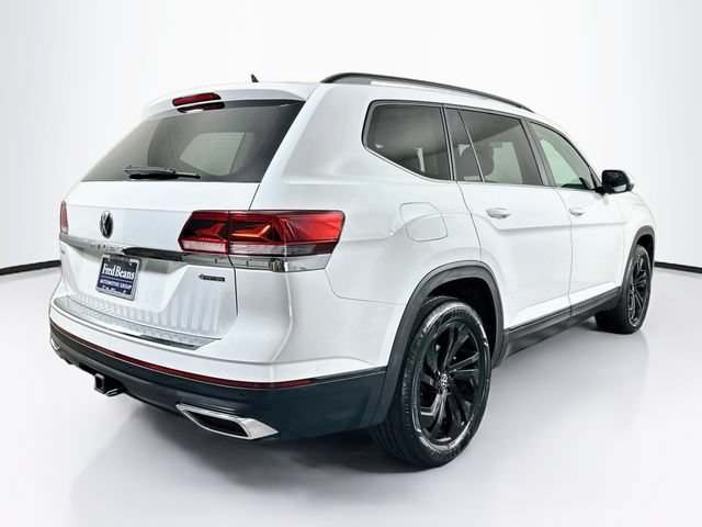 Certified 2023 Volkswagen Atlas SE w/ Black Wheel Package AWD/4WD image 8