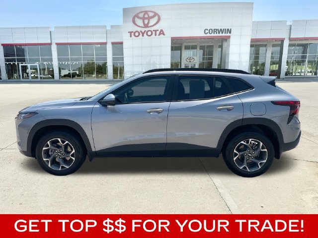 Used 2026 Chevrolet Trax LT w/ Driver Confidence Package FWD image 2