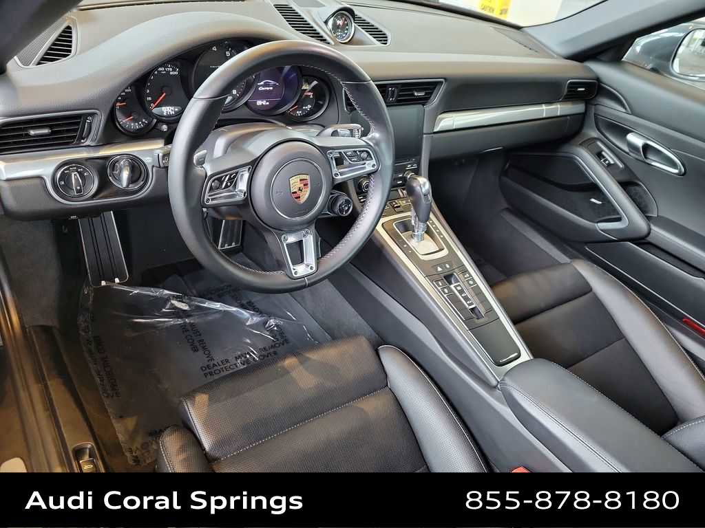 Used 2017 Porsche 911 Carrera image 2