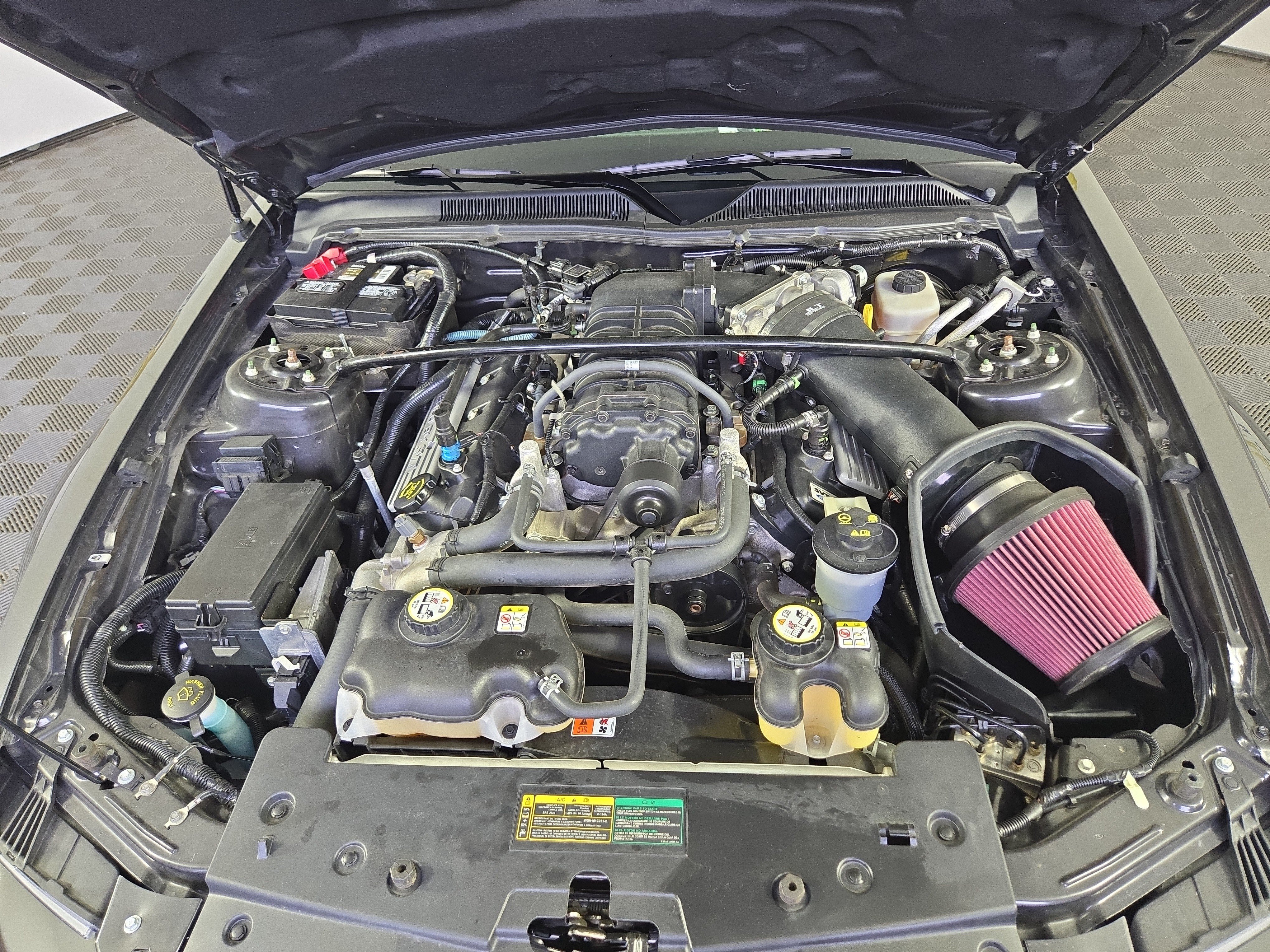 Used 2007 Ford Mustang Shelby GT500 RWD image 32