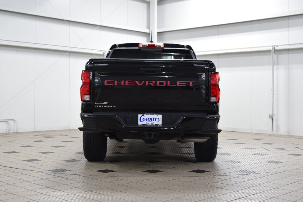 Used 2024 Chevrolet Colorado Z71 w/ Z71 Convenience Package 2 AWD/4WD image 7