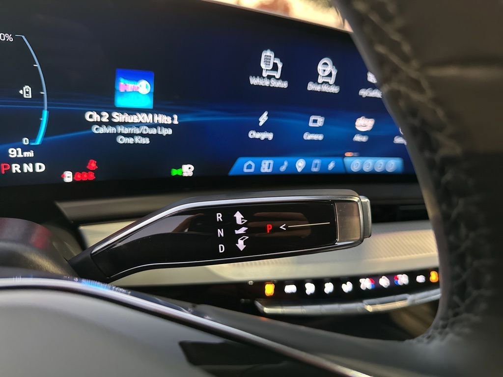 Certified 2025 Cadillac Optiq Sport 2 w/ LPO, Floor Liner Package image 37