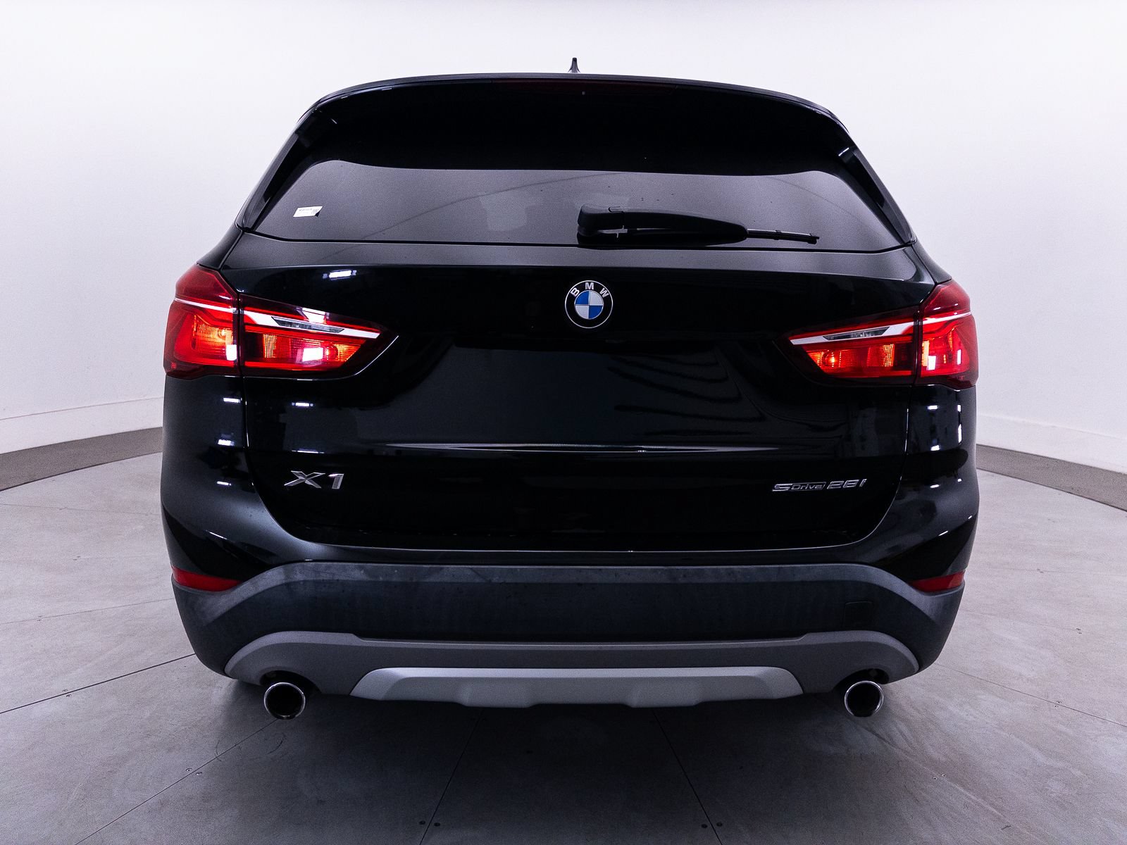 Used 2018 BMW X1 sDrive28i FWD image 13