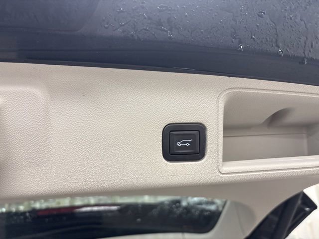 Used 2018 GMC Terrain Denali w/ Comfort Package image 13