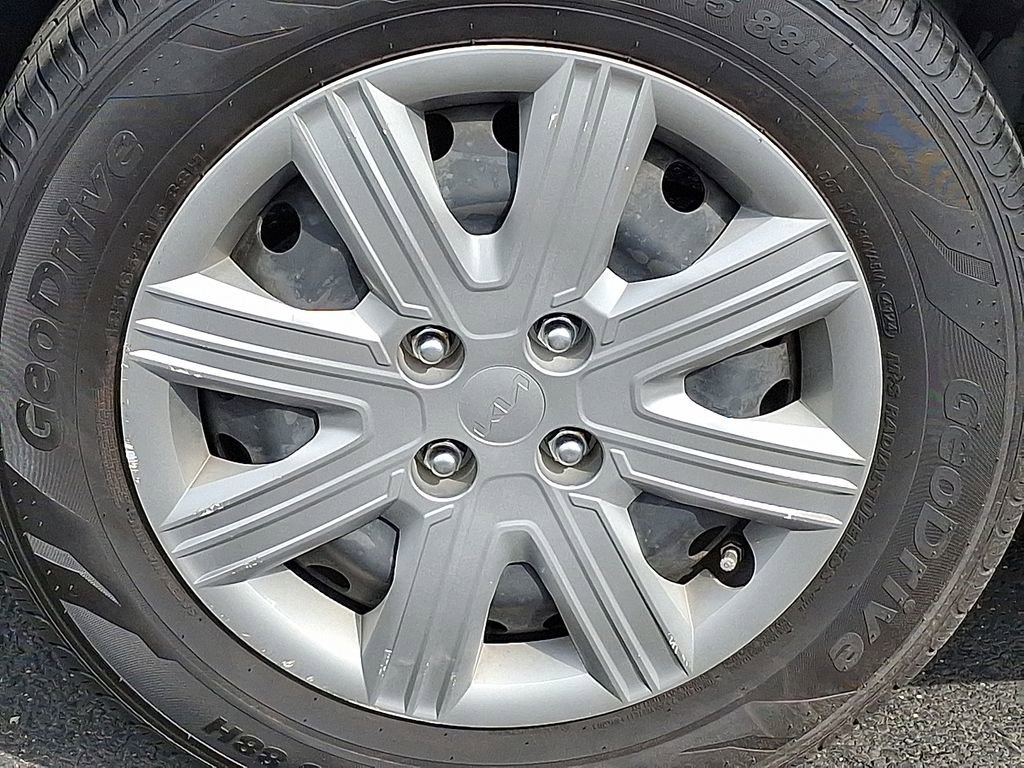 Certified 2023 Kia Rio LX image 10