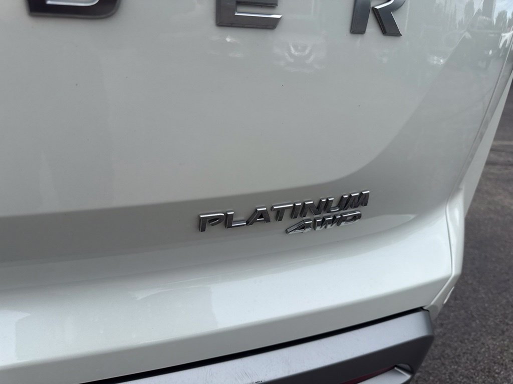 Used 2024 Nissan Pathfinder Platinum w/ Cargo Package AWD/4WD image 18