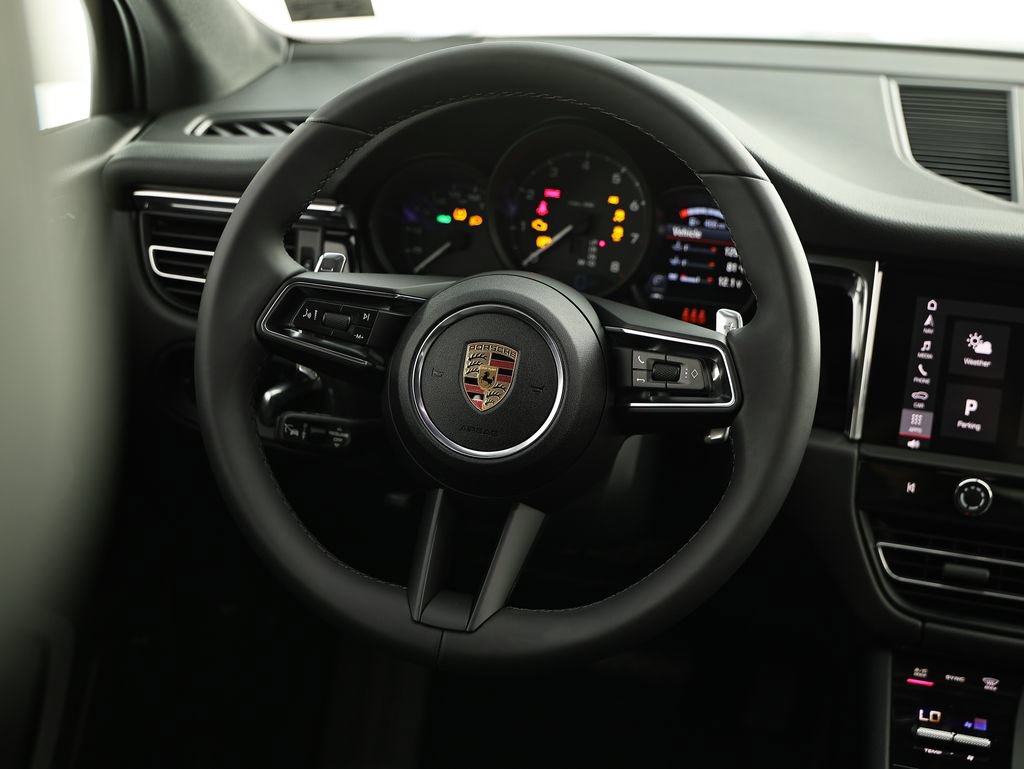 New 2026 Porsche Macan AWD/4WD image 30