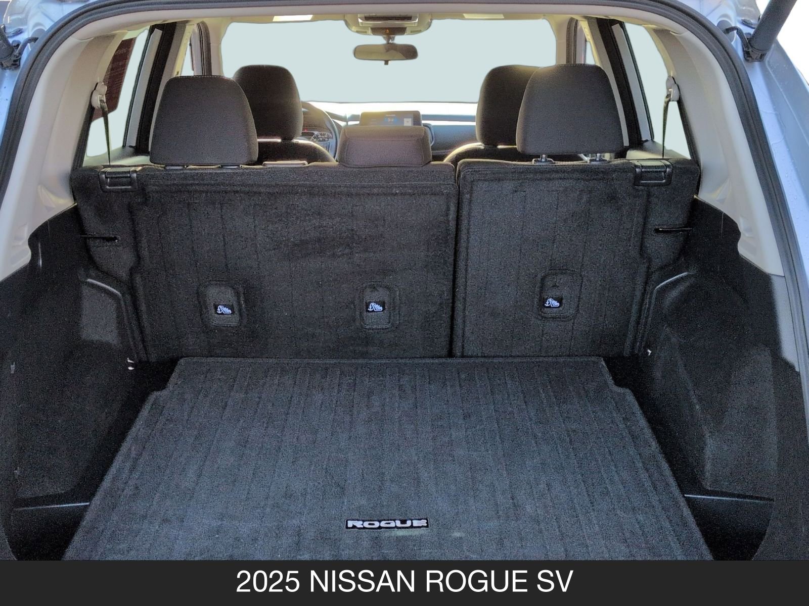 Used 2025 Nissan Rogue SV FWD image 19