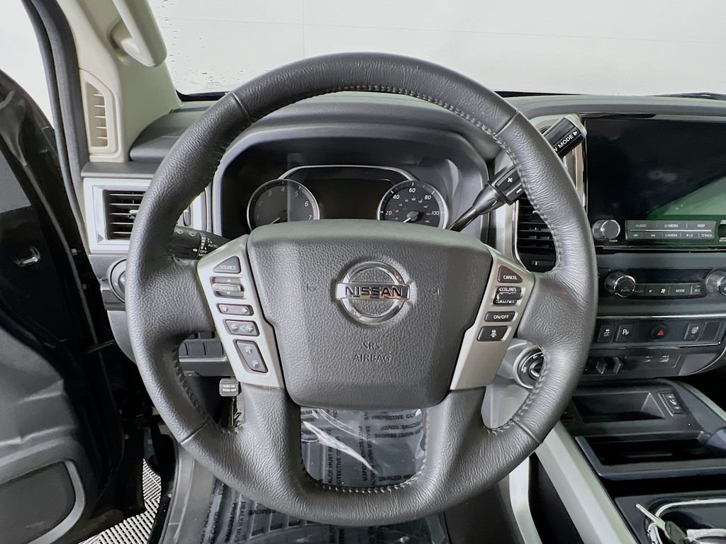 Used 2021 Nissan Titan SV w/ SV Convenience Package AWD/4WD image 10