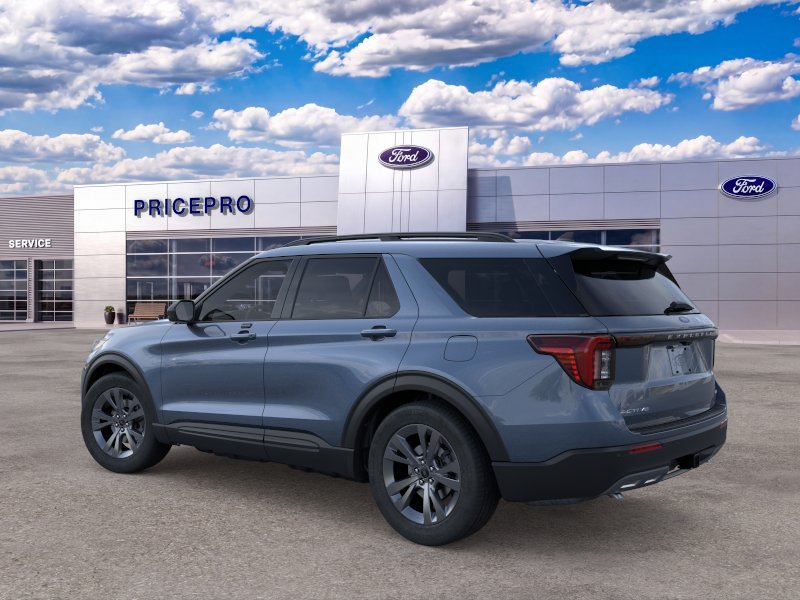 New 2026 Ford Explorer Active w/ Active Comfort Package AWD/4WD image 4