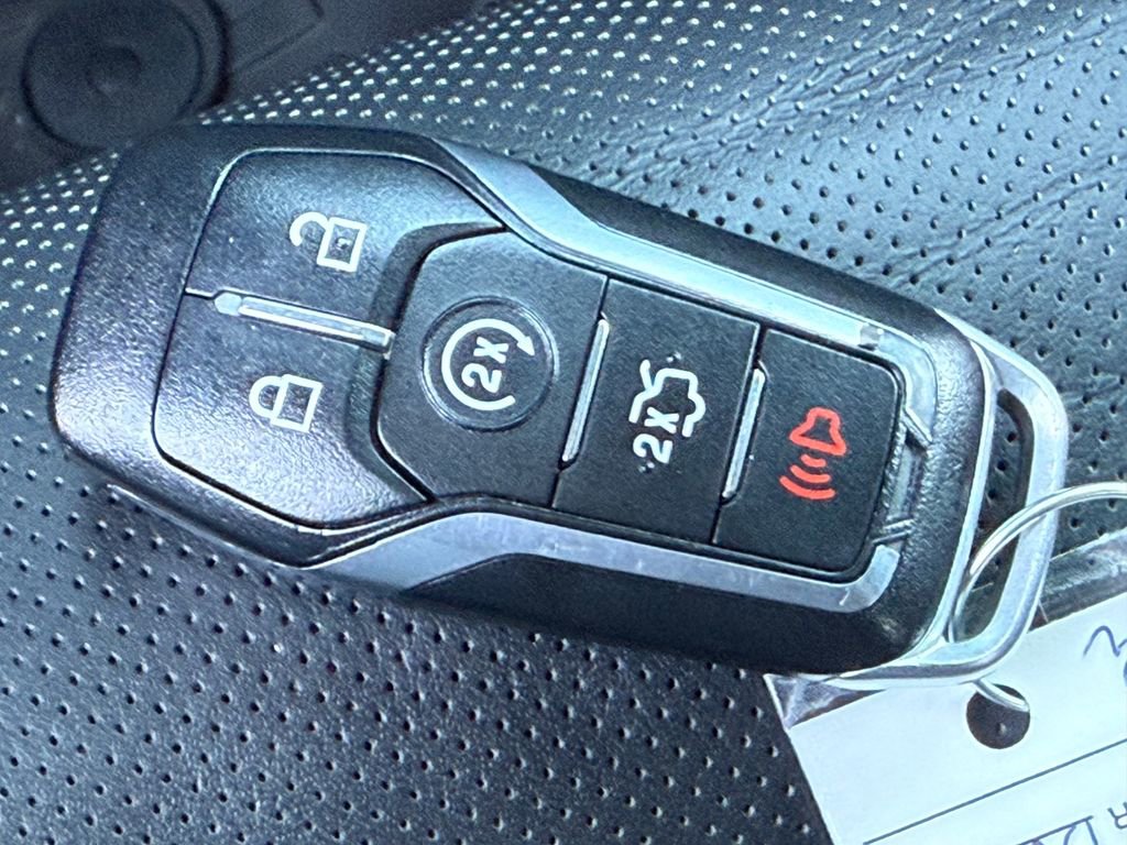 Used 2016 Ford F150 Platinum w/ Technology Package image 41