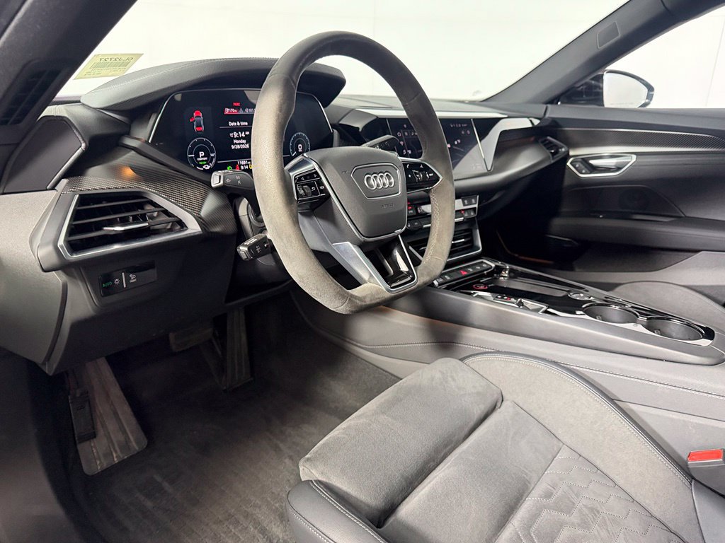 Used 2022 Audi e-tron GT Prestige AWD/4WD image 14