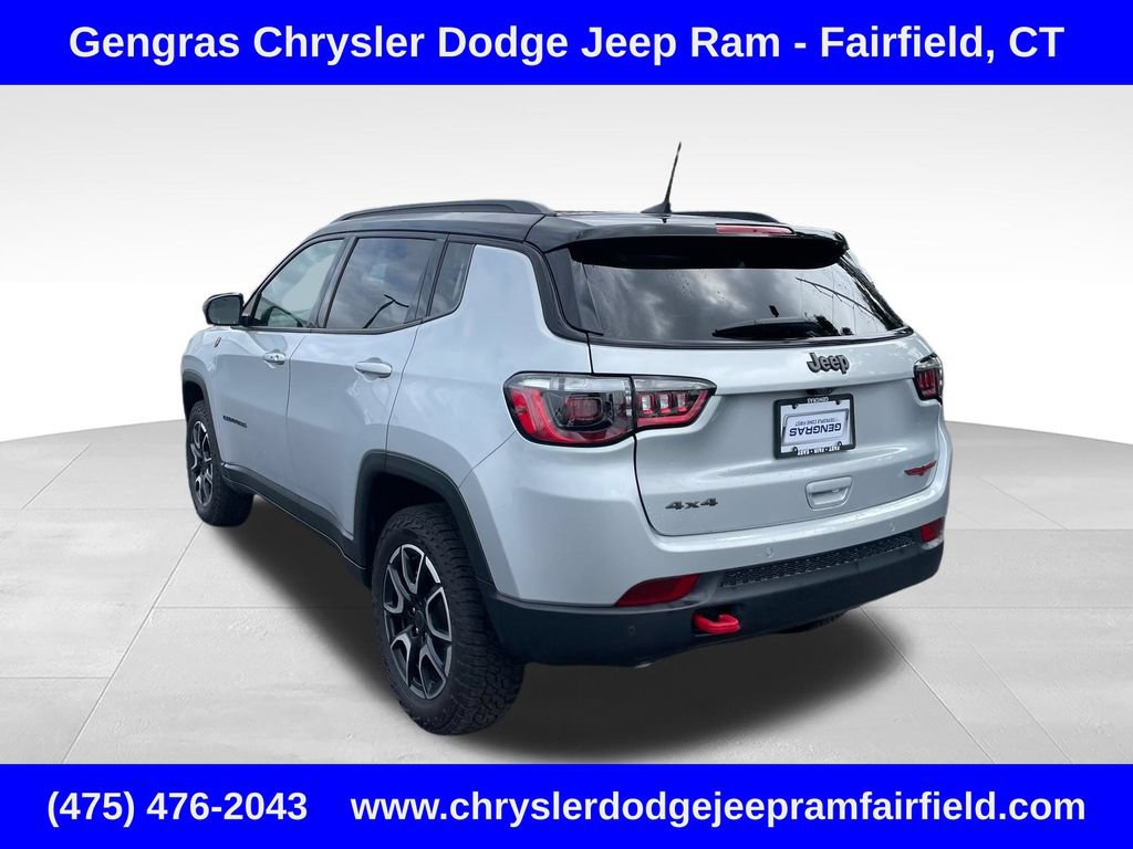 Certified 2025 Jeep Compass Trailhawk w/ Sun & Sound Group AWD/4WD image 5