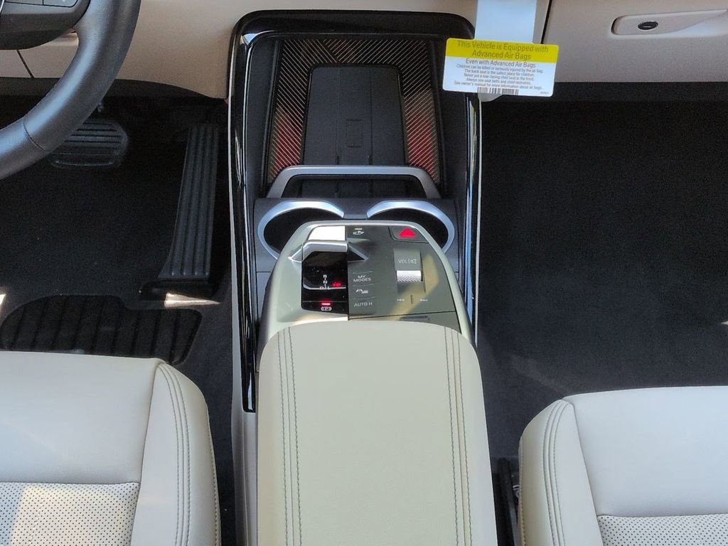 New 2025 BMW X1 xDrive28i w/ Convenience Package AWD/4WD image 19