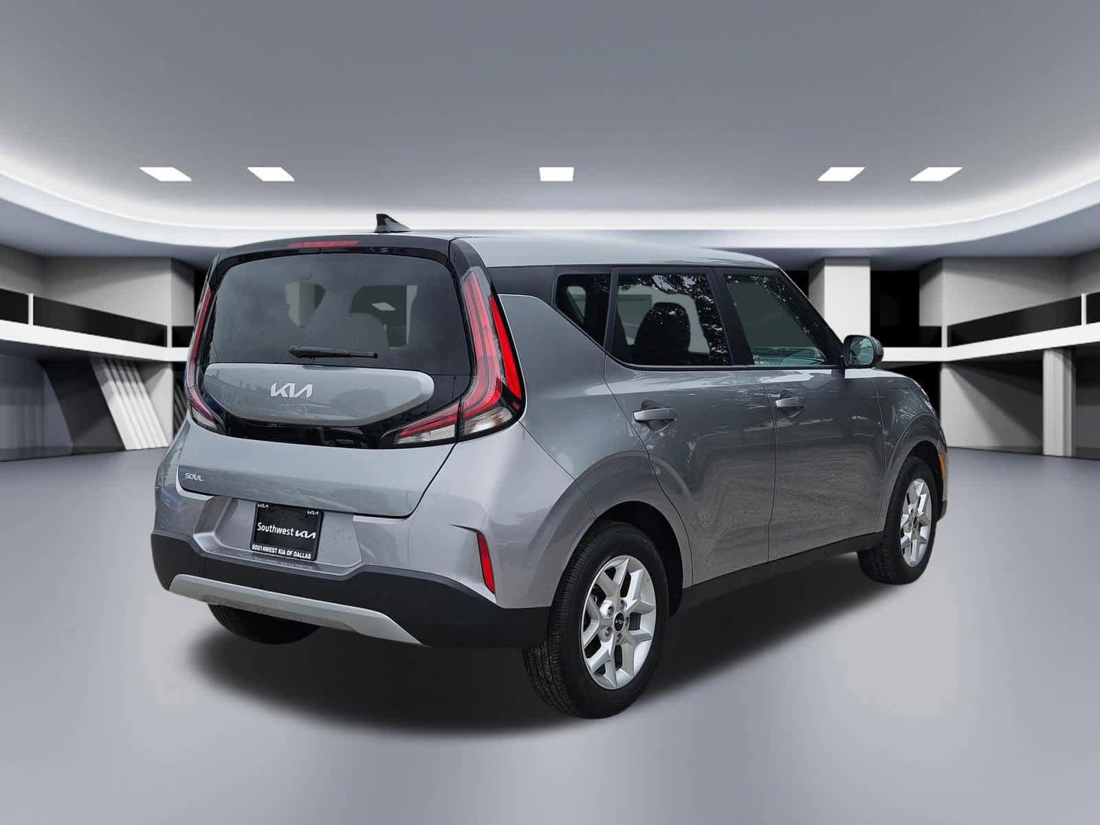 Certified 2025 Kia Soul LX w/ LX Technology Package FWD image 6