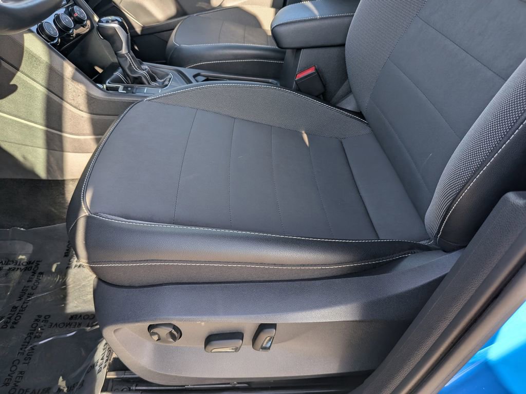 Certified 2023 Volkswagen Taos SE w/ Panoramic Sunroof Package FWD image 16